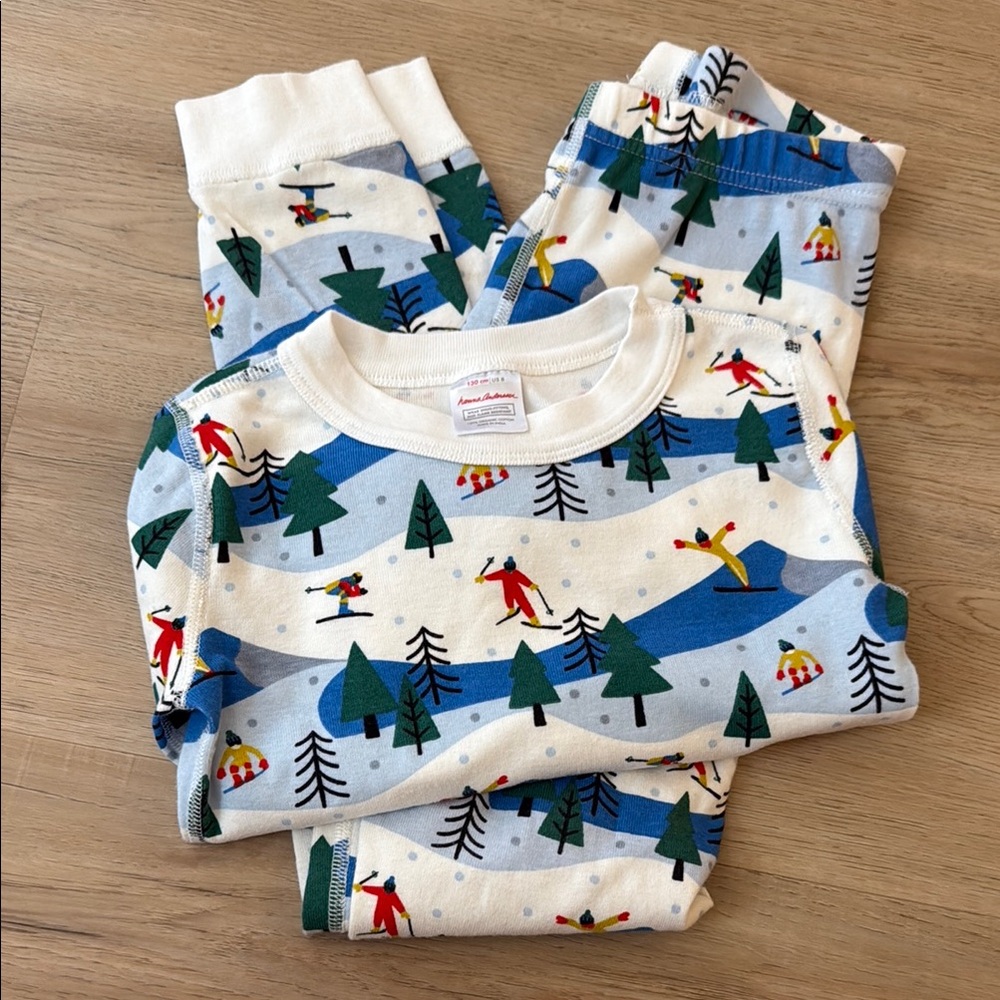 Hanna Andersson Kids Pajamas with Skiing Print
